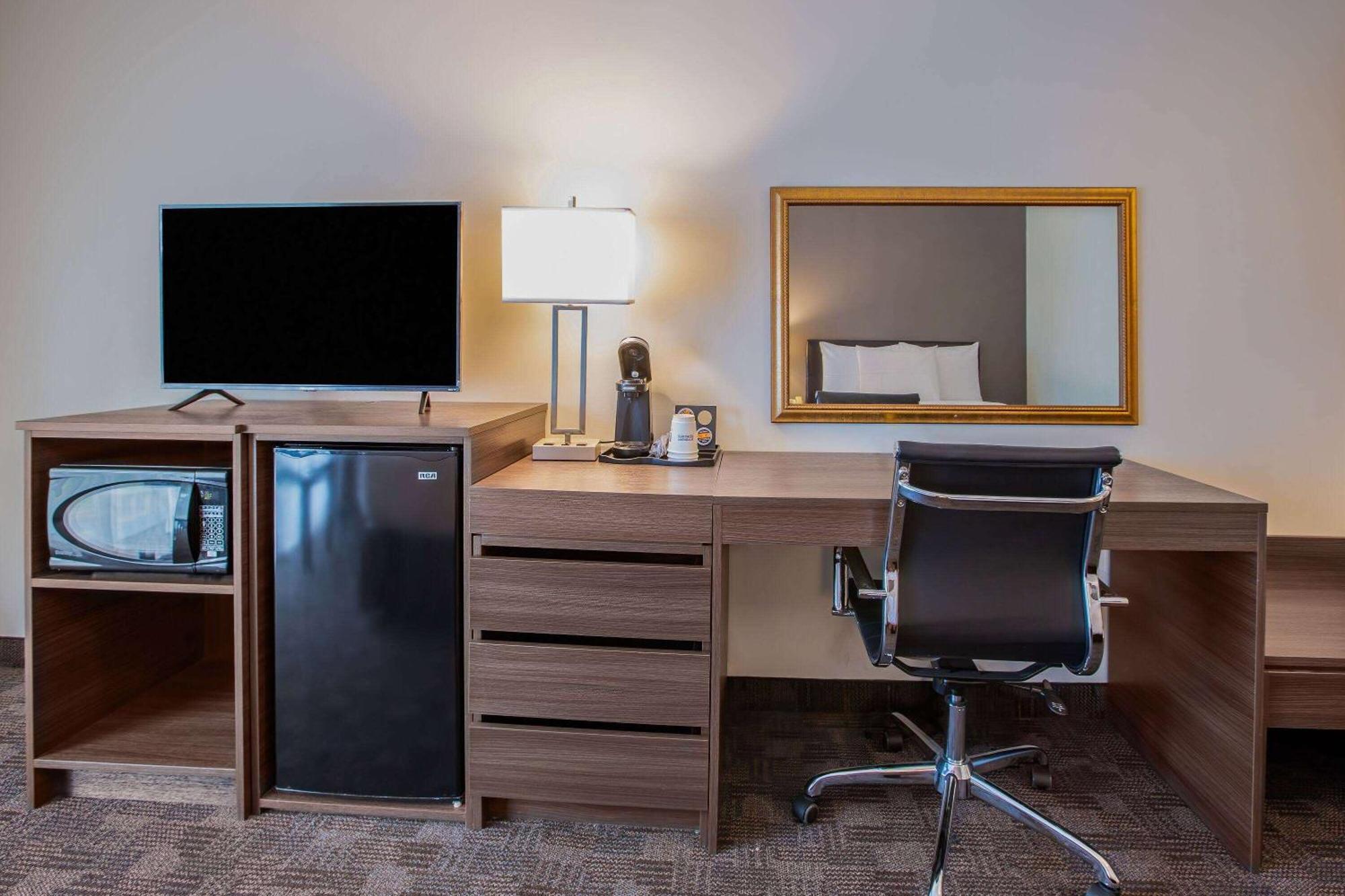 เลกซิงตัน โฮเต็ล แอนด์ คอนเฟอเรนซ์ เซ็นเตอร์ ซัดบิวรี Hotel ซัดเบรี ภายนอก รูปภาพ